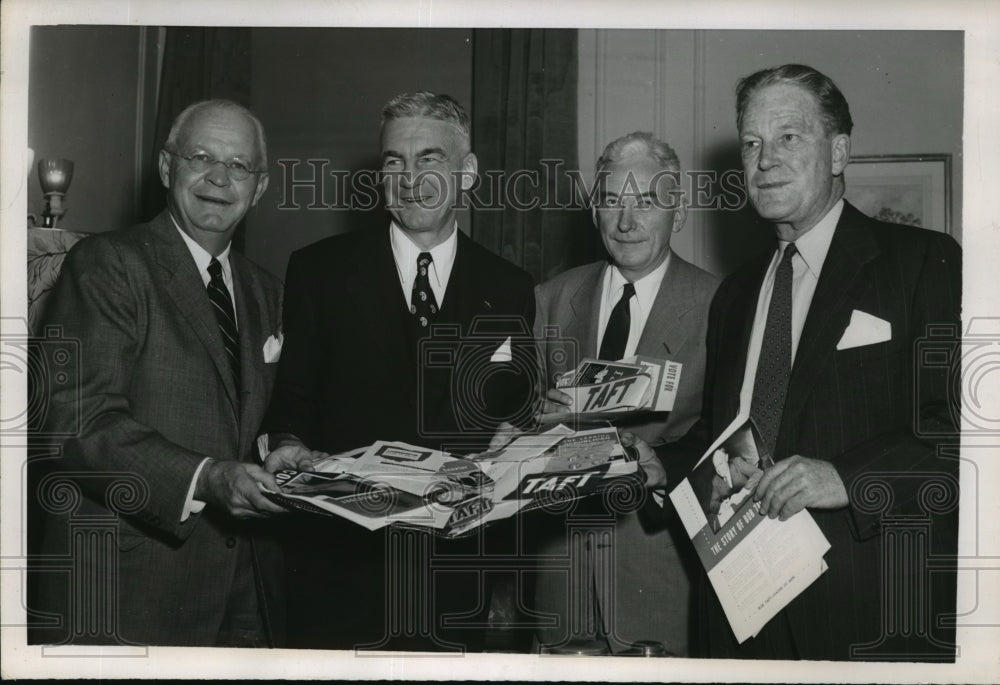 1951 Press Photo New York Sen.Robert Taft campaign Committee in New York City.