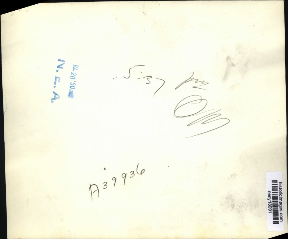 1950 Press Photo NEW YORK OFFICIALS DISCUSS WAR CONTROVERSIES NYC - neny18991