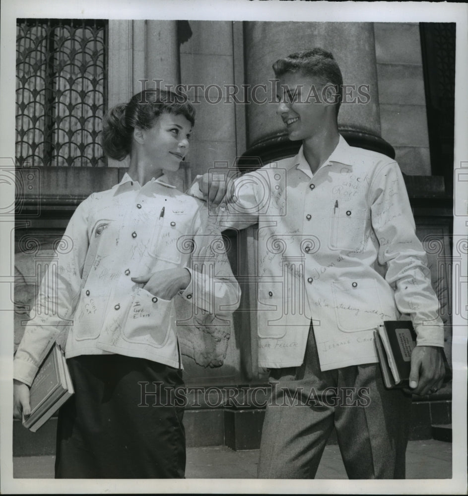 1958 Press Photo New York Shirts/Jackets Fashion for Pen Autographs NYC