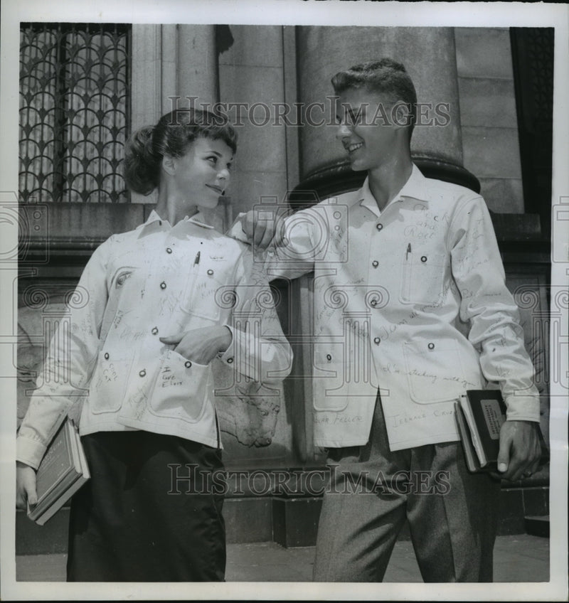 Load image into Gallery viewer, 1958 Press Photo New York Shirts/Jackets Fashion for Pen Autographs NYC
