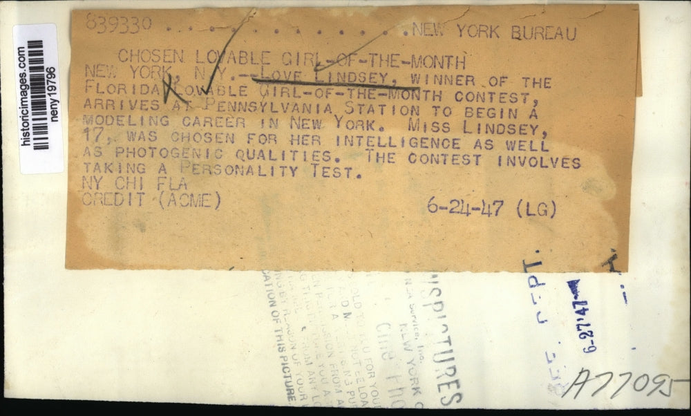 1947 Press Photo NEW YORK CHOSEN LOVABLE GIRL-OF-THE MONTH NYC - neny19796