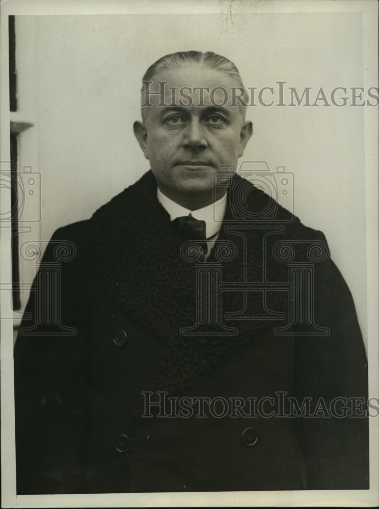 1930 Press Photo New York Mr. Richmond Temple Arrived aboard Liner NYC- Historic Images