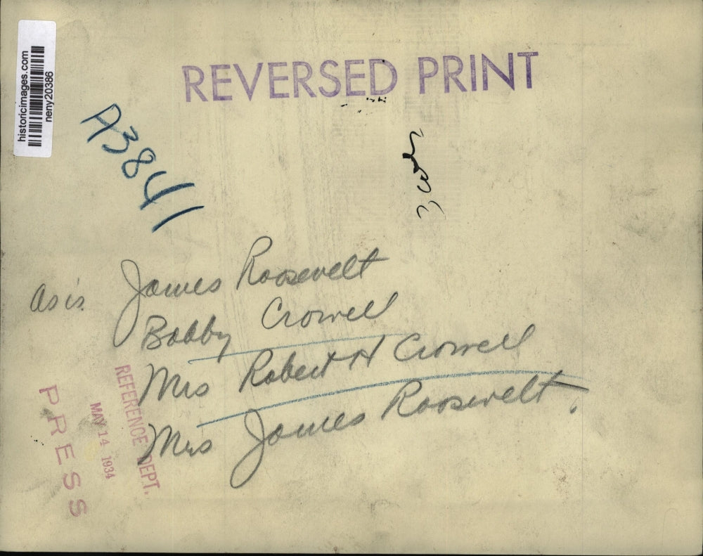 1934 Press Photo New York Mr & Mrs James Roosevelt with Mrs Robert Crowell