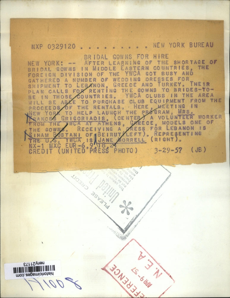 1957 Press Photo New York Frances Grigoriadis models wedding dress NYC