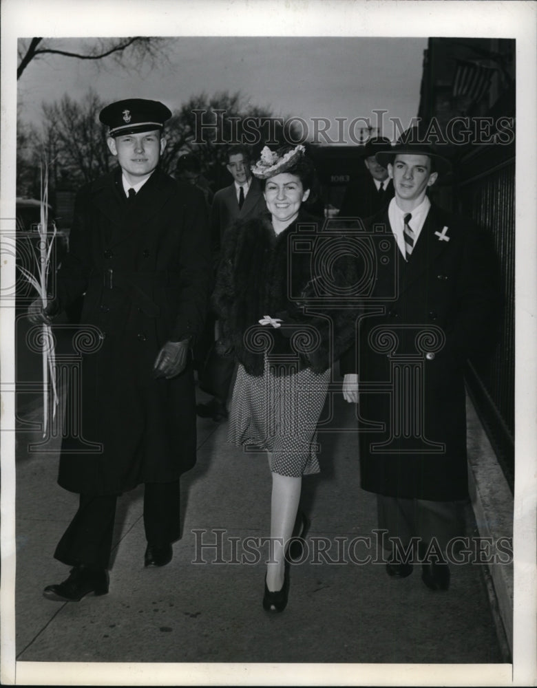 1942 Press Photo New York Phillip Willkie leaves the Church of Heavenly Rest NYC- Historic Images