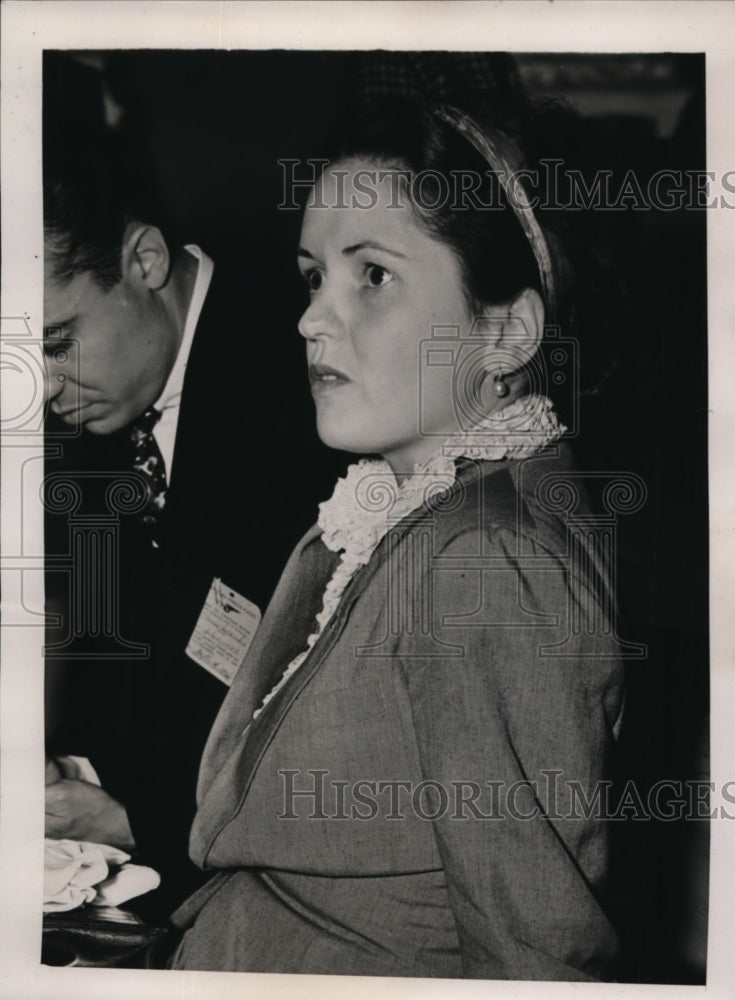 1940 Press Photo New York Mrs. Albert Perkins, Publishers Daughter, Arrives NYC- Historic Images