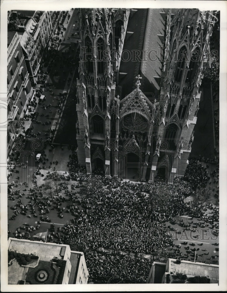 1941 Press Photo New York Easter Sunday Service at St.Patrick's Cathedral NYC
