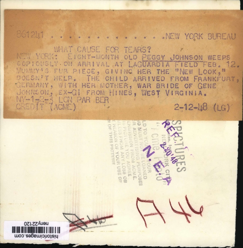 1948 Press Photo New York Peggy Johnson arrived at LaGuardia Field NYC