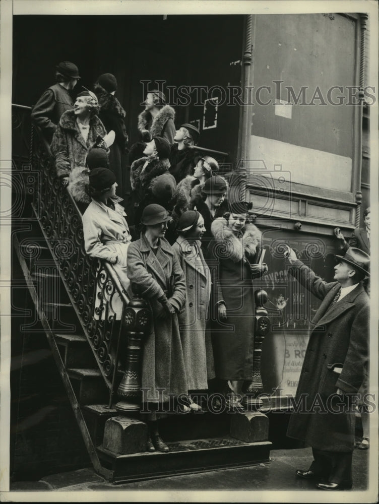 1934 Press Photo New York Louis Fink, Girls Eastern Colleges Social Work NYC