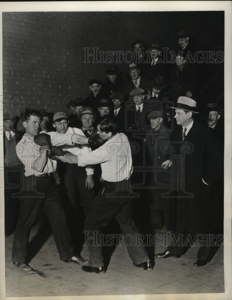 Load image into Gallery viewer, 1934 Press Photo NEW YORK MAYOR LAGUARDIA OPENS NY ARMORY FOR UNEMPLOYED NYC

