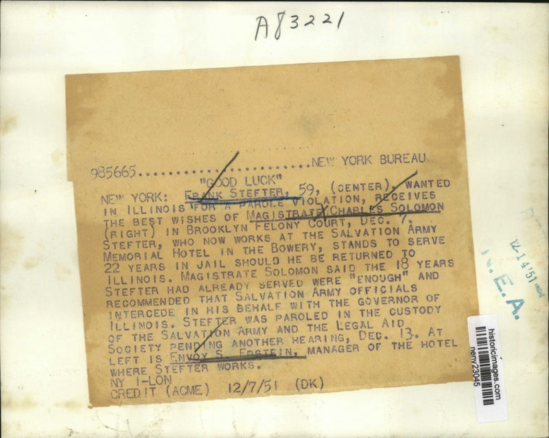 Load image into Gallery viewer, 1951 Press Photo New York Frank Stefter,paroled in custody of Salvation Army NYC

