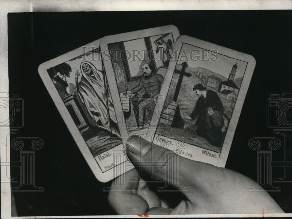 1932 Press Photo Cards drawn by Mrs. Carl before husband was shot - neny23412