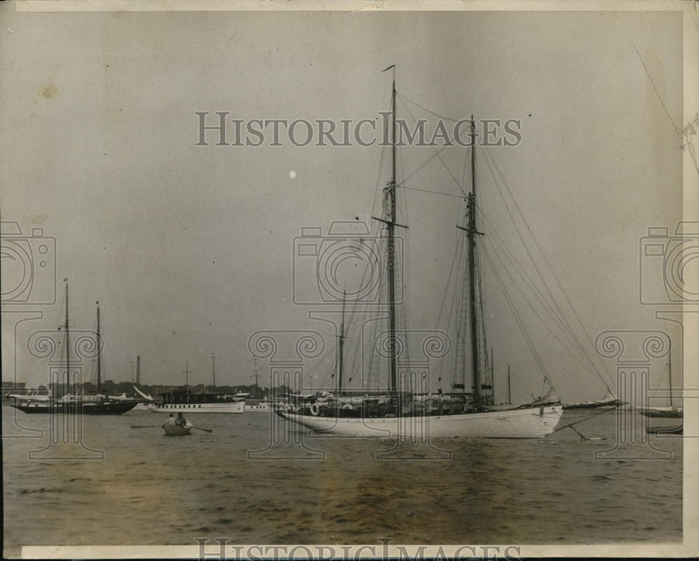 1928 Press Photo New York Yacht Mohawk owned by Dudley Wolfe in NYC - neny23437