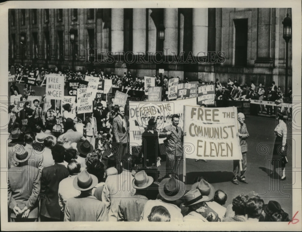 1951 Press Photo New York May Day demonstrators on 8th Avenue in NYC