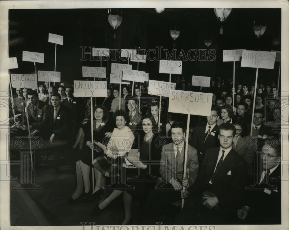 1941 Press Photo New York Student Federalist Meet at Steinway Hall April 1st NYC- Historic Images