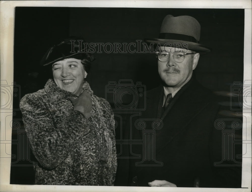 1943 Press Photo New York Peter Constan Arrives on Gripsholm NYC - neny24245
