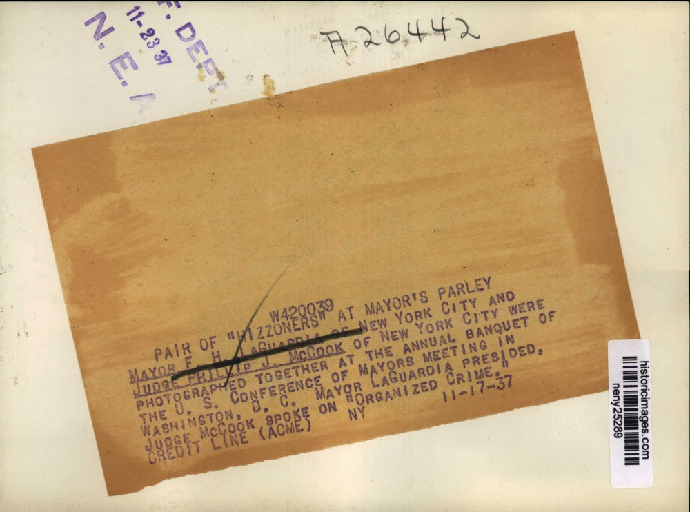 1937 Press Photo New York Mayor F. H. LaGuardia and Judge Phillip McCook NYC