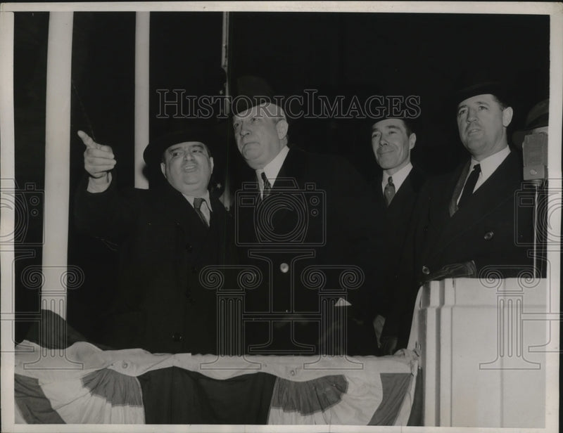 Load image into Gallery viewer, 1937 Press Photo New York Mayor F.H.La Guardia opened Express Highway NYC
