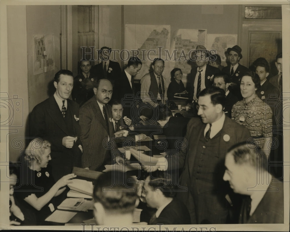1938 Press Photo New York Wokers tabulate election returns NYC - neny25342