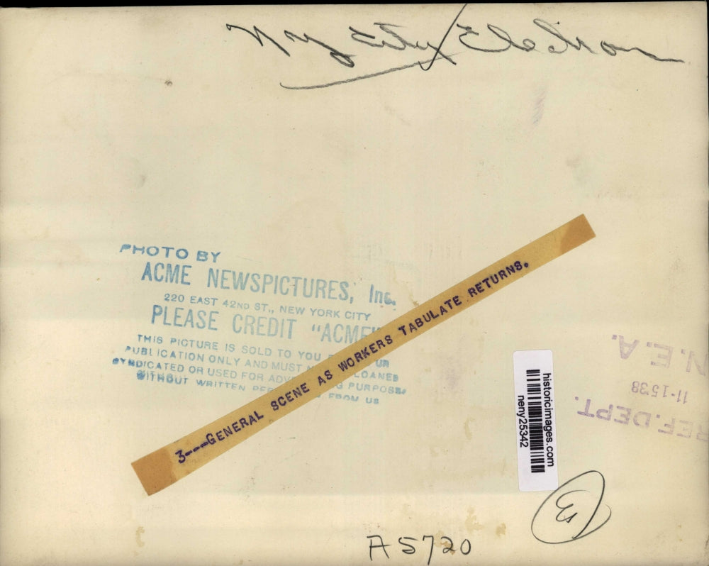 1938 Press Photo New York Wokers tabulate election returns NYC - neny25342