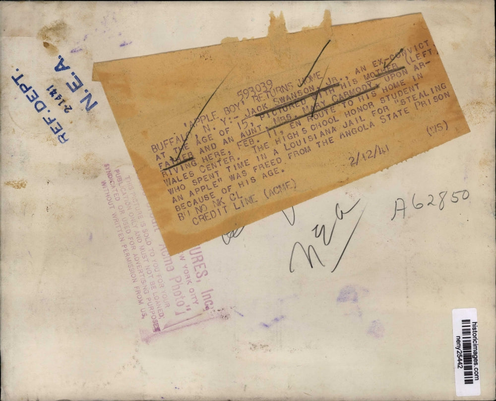 1941 Press Photo New York Jack Swanson Jr, mom & dad & aunt in NYC - neny25442