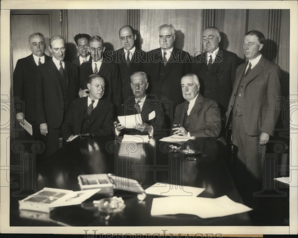 1934 Press Photo New York City Charter revision committee meets in NYC