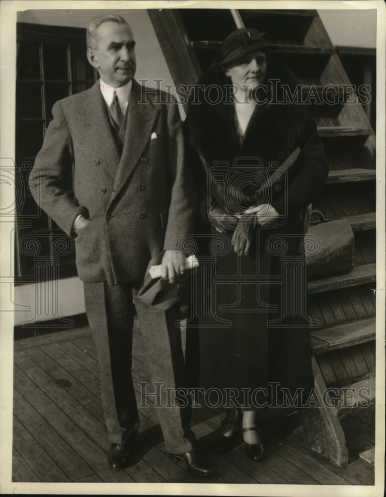 1935 Press Photo New York Mr. George Messersmith and his wife. Arrive in NYC- Historic Images