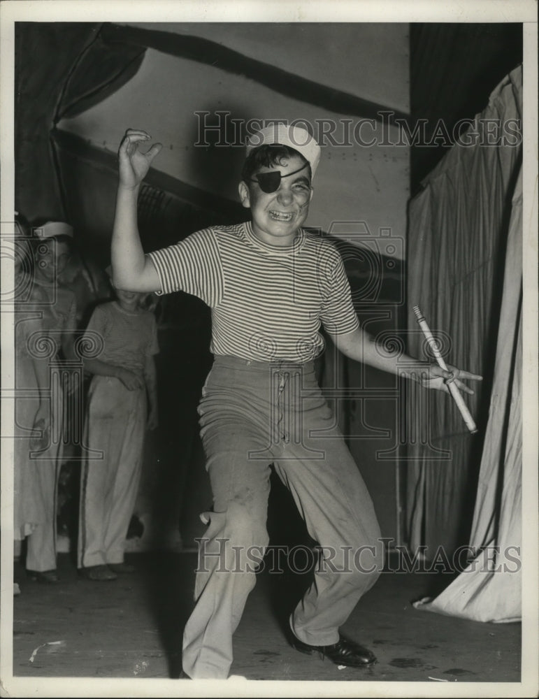 1937 Press Photo New York One Eye Dick played by Irving Wernick in play in NYC