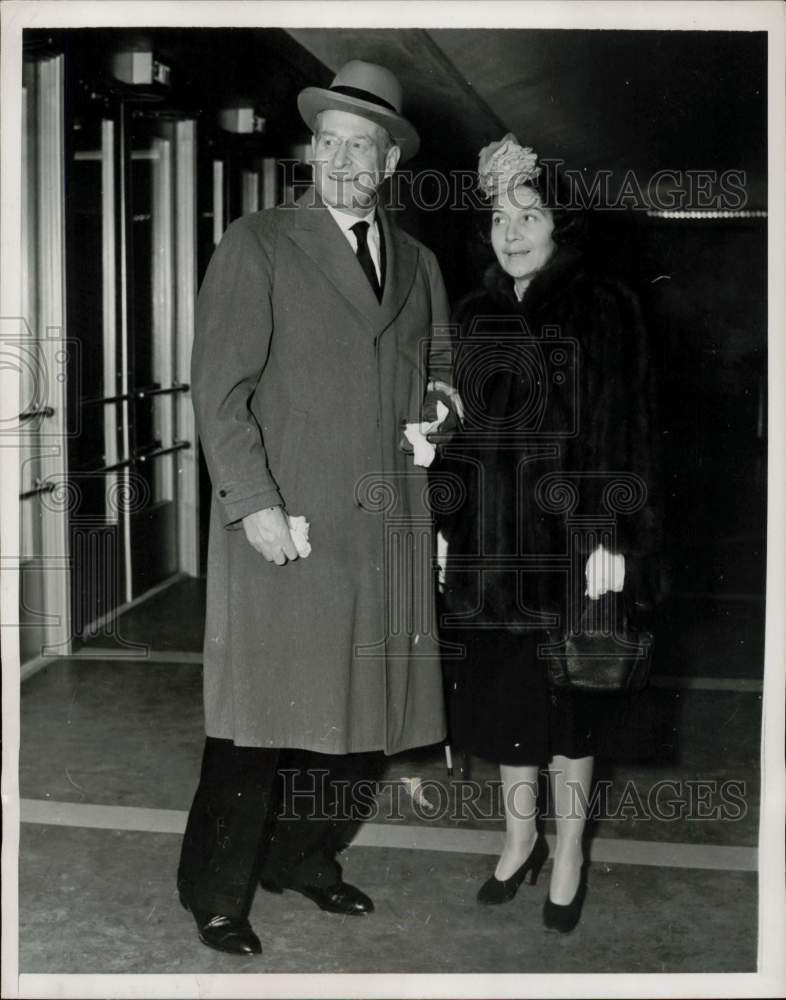 1939 Press Photo Mr. and Mrs. Herbert Bayard Swope at opening of NY World&#39;s Fair- Historic Images