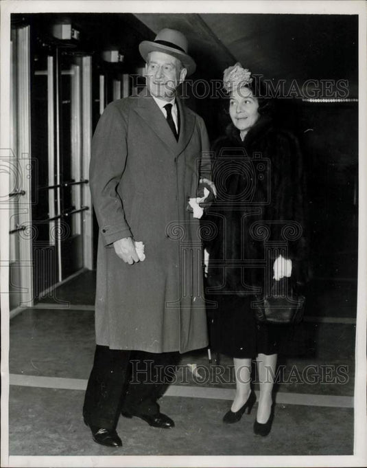 1939 Press Photo Mr. and Mrs. Herbert Bayard Swope at opening of NY World's Fair- Historic Images