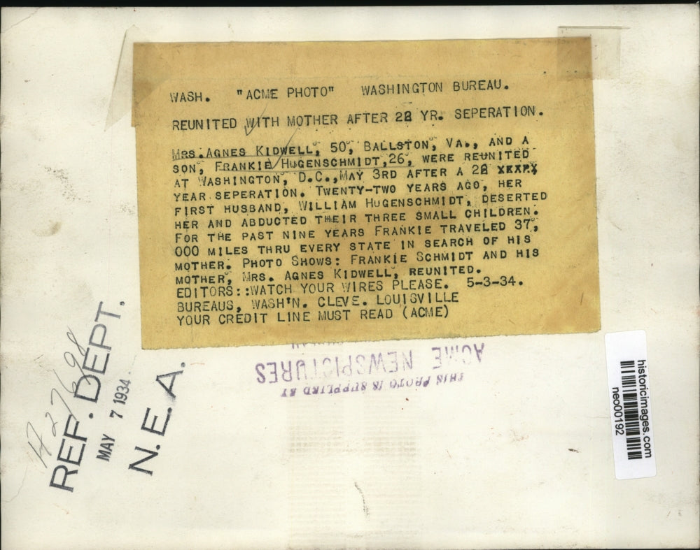 1934 Press Photo Frankie Hugenschmidt reunited with mom after 22 years