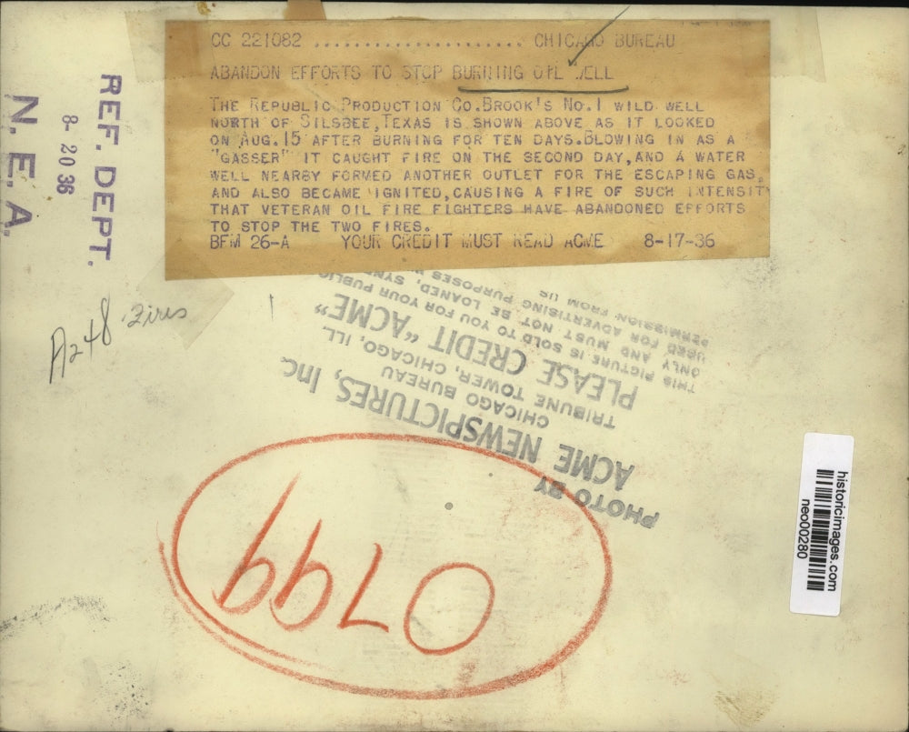 1936 Press Photo firefighters give up battling Republic Co. No. 1 oil well fire