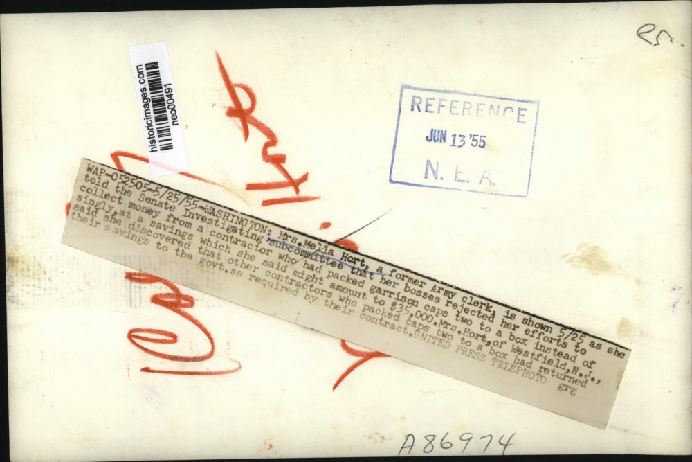 1955 Press Photo Mella Hart at Senate Investigation Subcommittee Hearing