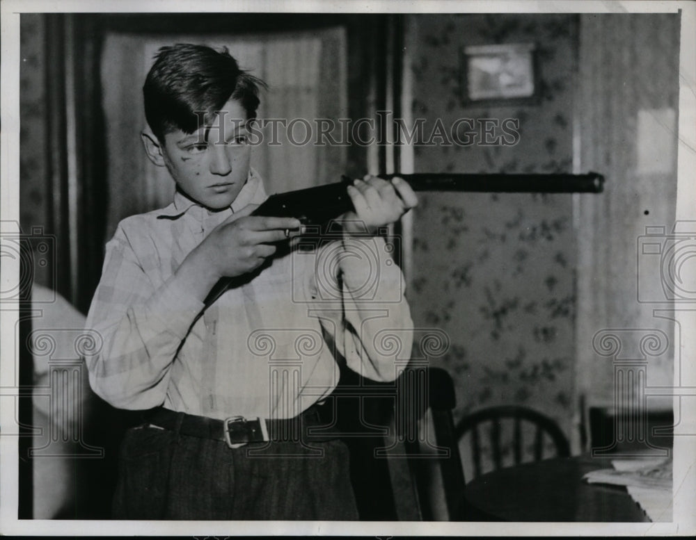 1934 Press Photo John Powko age 13 rifle marksman in Cleveland Ohio - neo00738