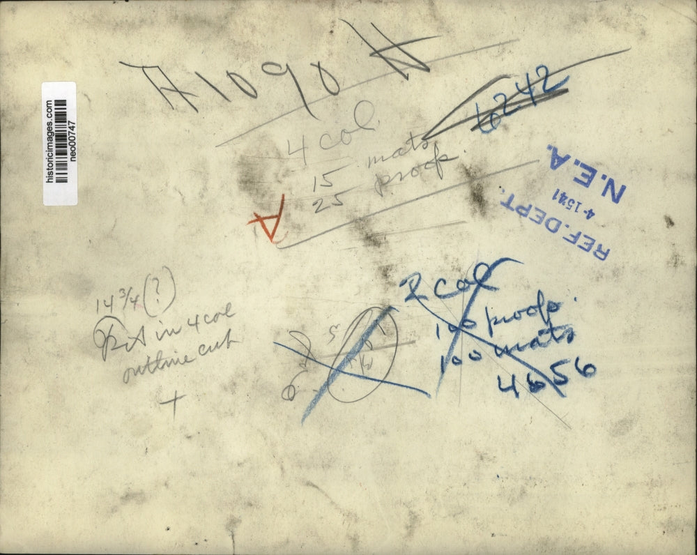 1941 Press Photo A rodeo cowboy on his horse at a performance - neo00747