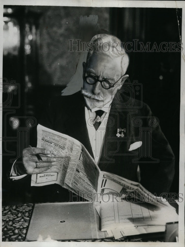 1934 Press Photo Ex Kaisar Wilhelm of Germany for his 75th birthday - neo00824