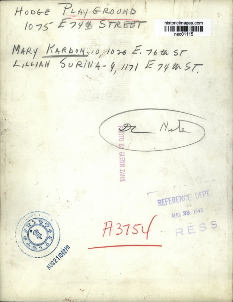 1943 Press Photo Children at Hodge Playground, Cleveland, Ohio - neo01115