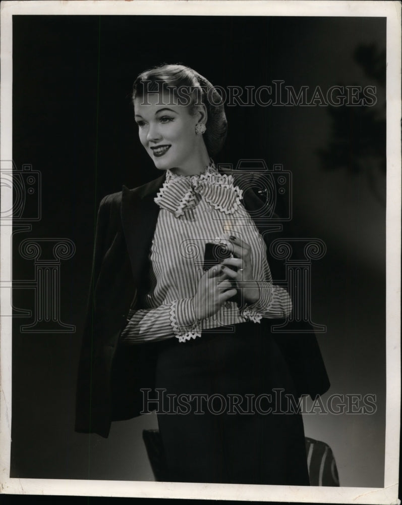Load image into Gallery viewer, 1944 Press Photo A fashion model in striped blouse &amp; dark skirt &amp; jacket
