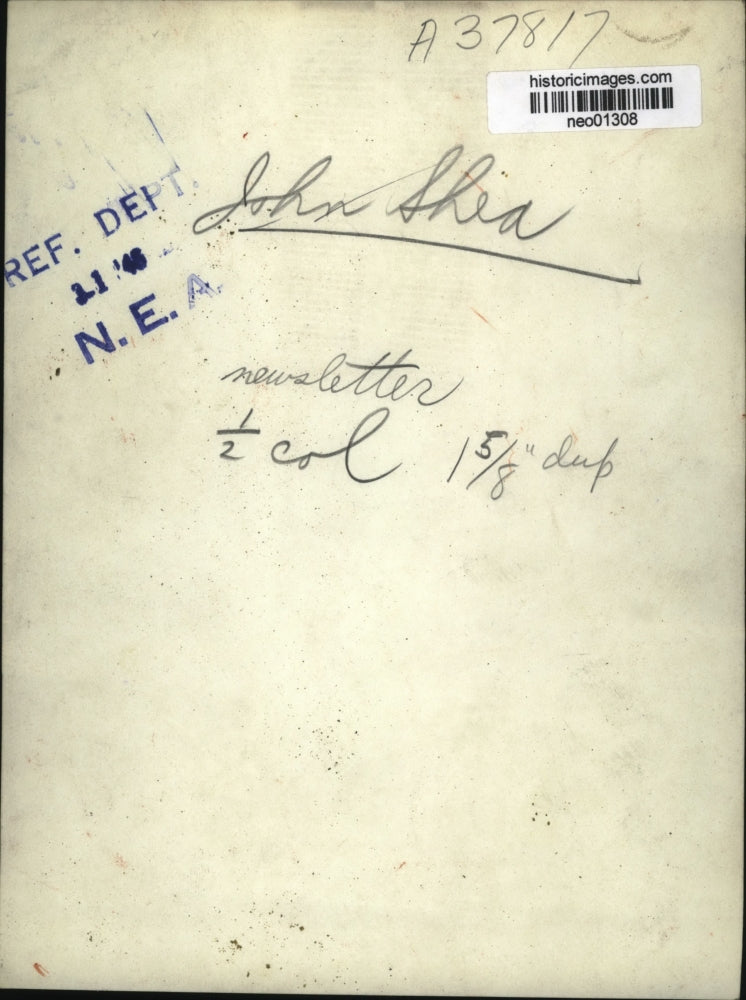 1946 Press Photo John Shea at work in his business office - neo01308