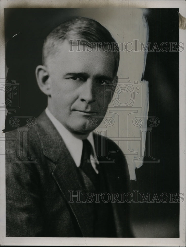 1938 Press Photo Thomas Stewart in a business suit - neo01321