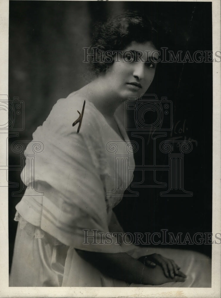 1918 Press Photo Katheryn MacConnel Hitchcock engaged to Lt John Blair Shumaker