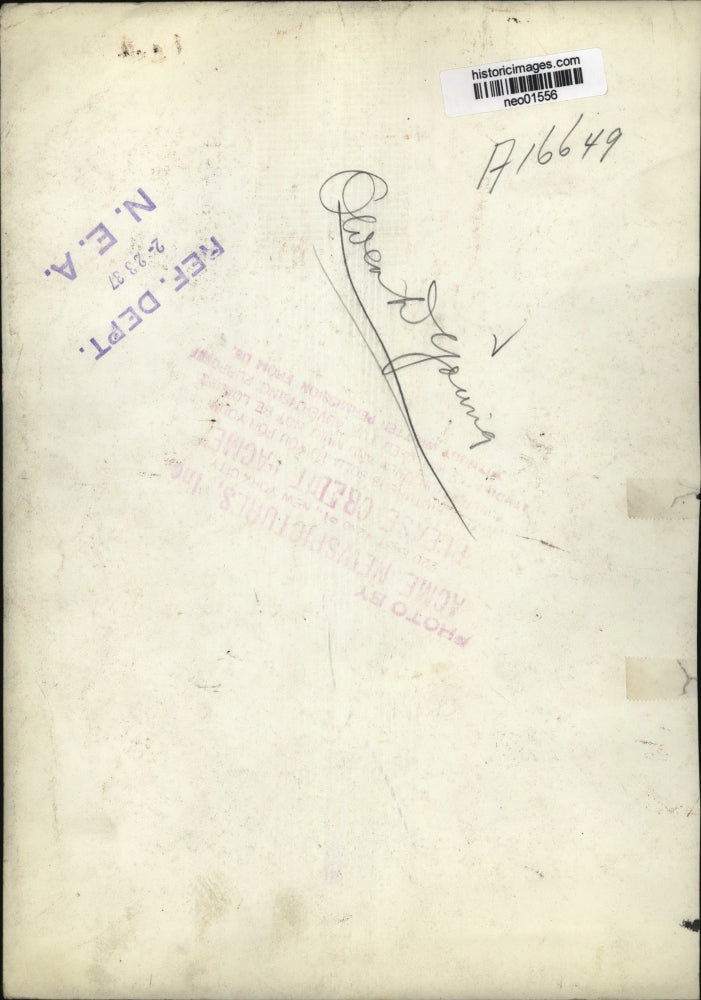 1937 Press Photo Mr Owen Young in his business suit - neo01556