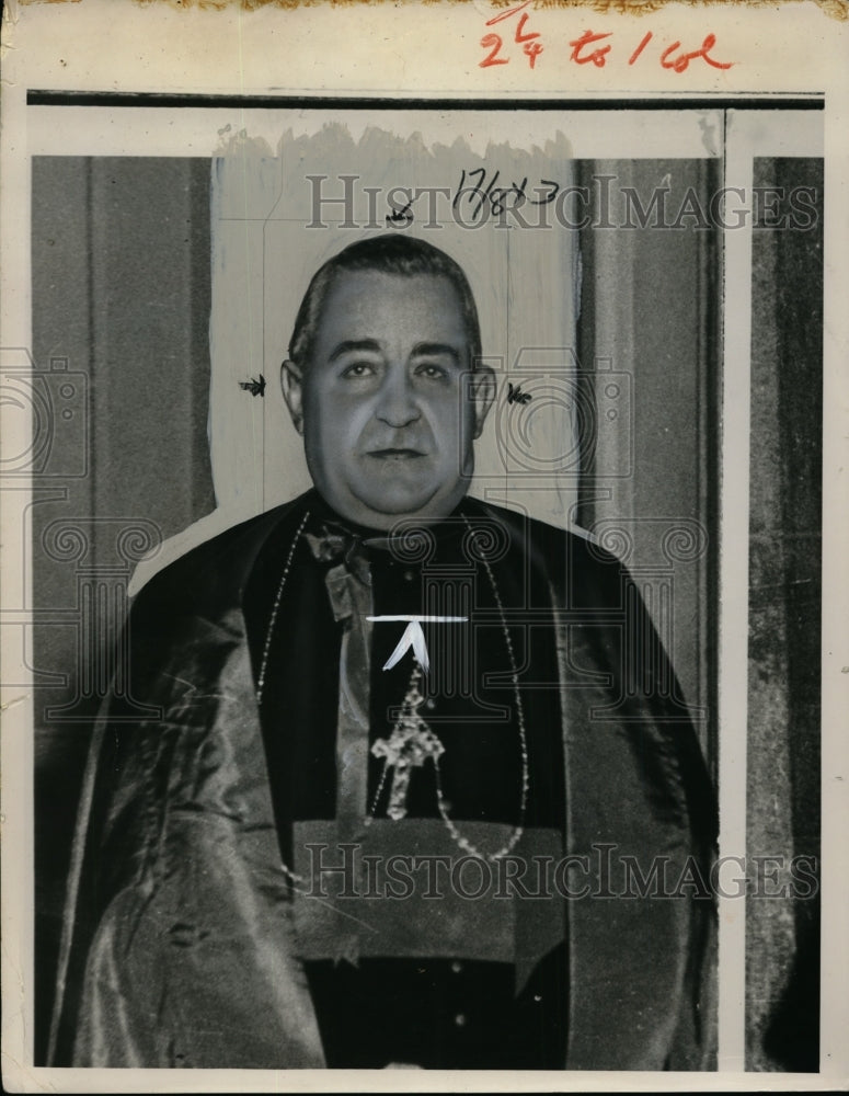 Load image into Gallery viewer, 1953 Press Photo Unidentified Church Leader - neo01758
