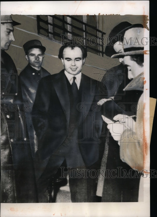 1950 Press Photo Prince Aly Khan at Montchoisi Clinic, Lausanne, Switzerland