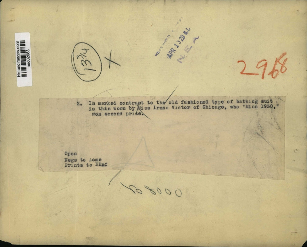 1929 Press Photo Irene Victor of Chicago Miss 1930 in old style bathing suit