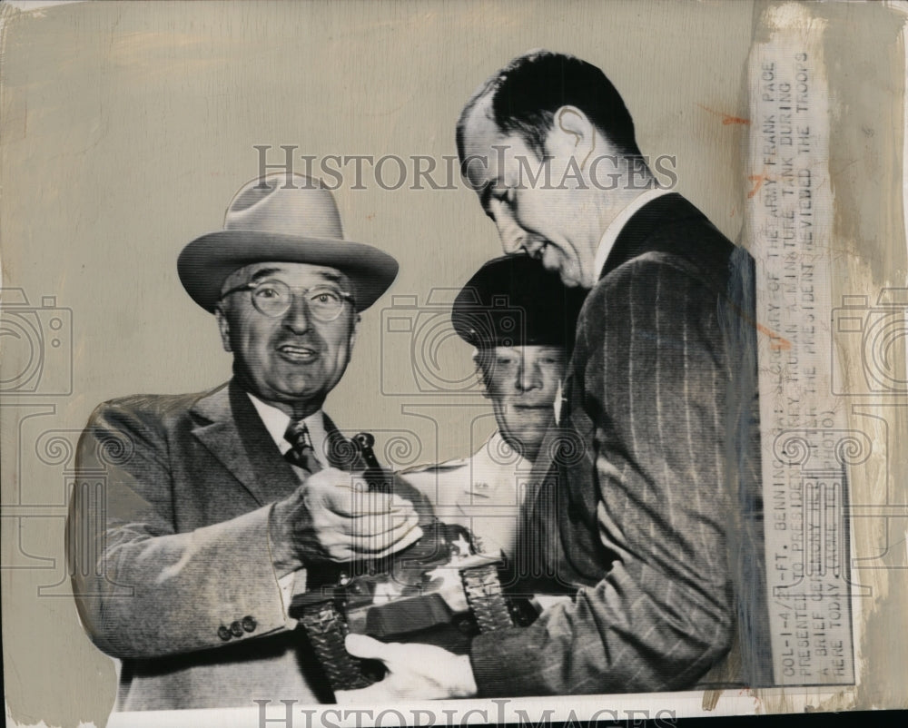 1950 Press Photo Army Secretary Frank Page, President Truman at Ft Benning