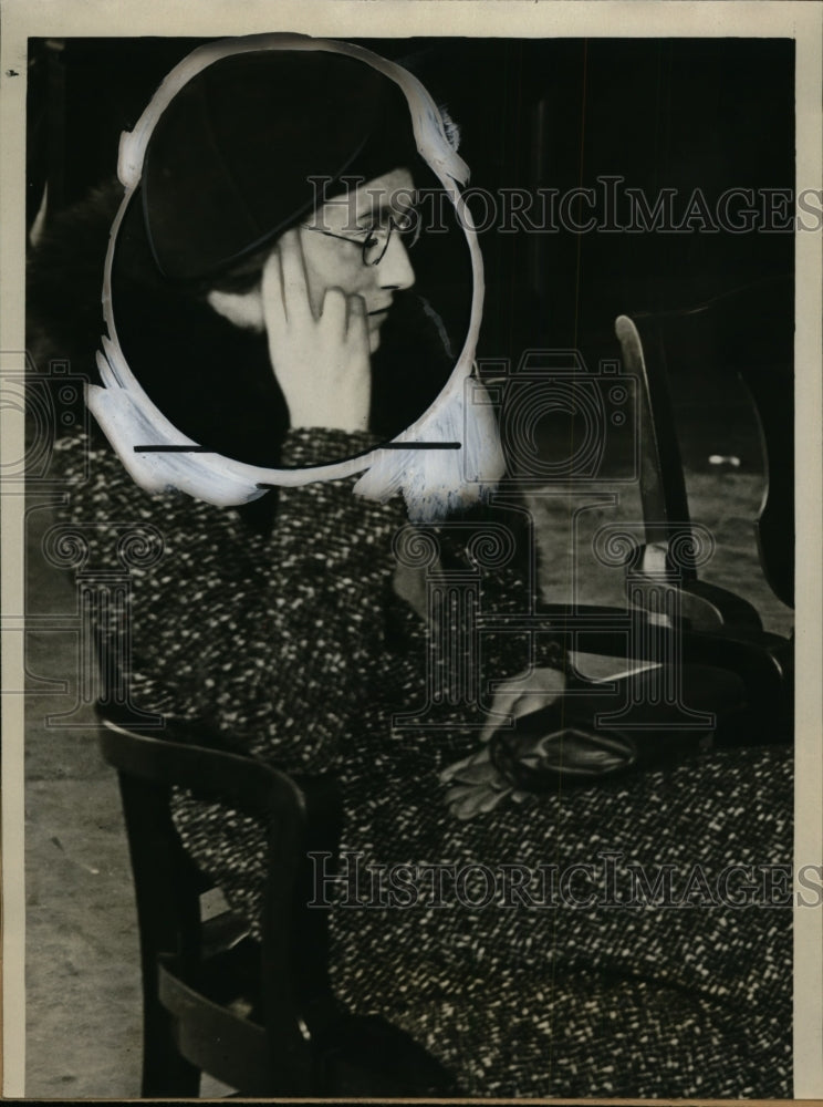 1932 Press Photo Julia Luciett at Forgery Trial, Chicago - neo02461