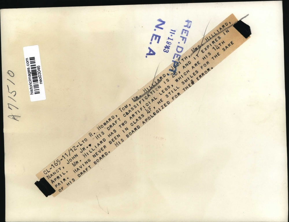 1943 Press Photo John Hilliard, Double Amputee Wrongfully Drafted, & Family