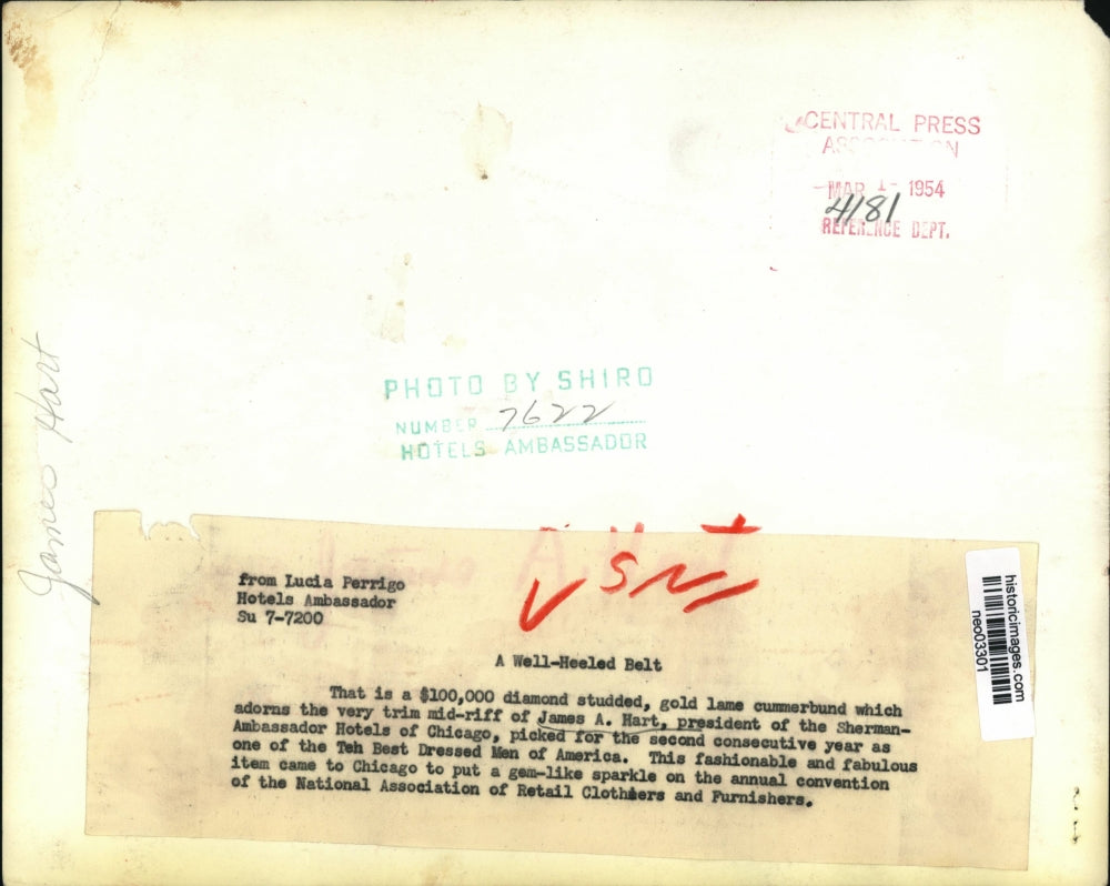 1951 Press Photo James A. Hart Wearing Diamond-Studded Cummerbund - neo03301