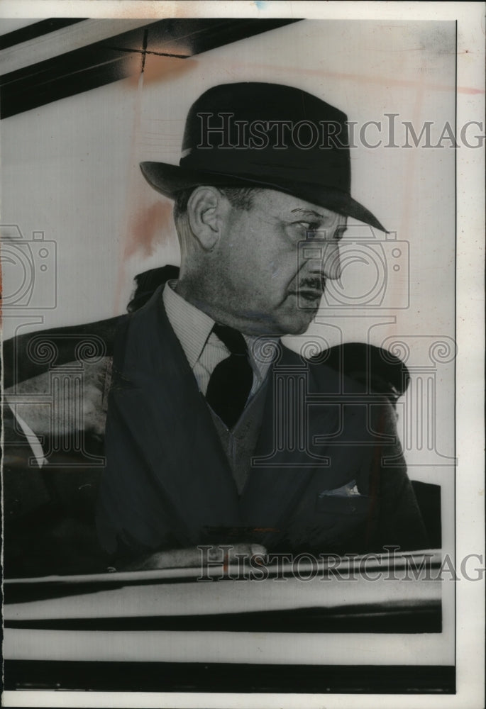1956 Press Photo Major General E.L.M. Burns of Canada in New York City